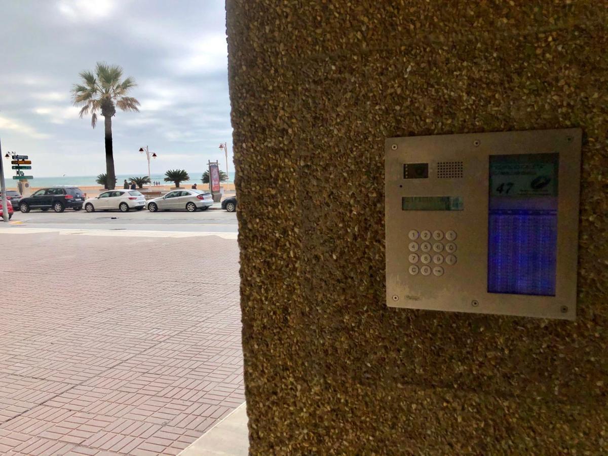 Gatu Loft Trip 1ª Linea De Playa, Wifi, Aire Acc Apartment Cadiz Bagian luar foto